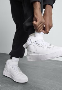 Air Force 1 Mid Easyon GS